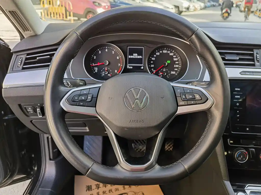 VOLKSWAGEN MAGOTAN 2021