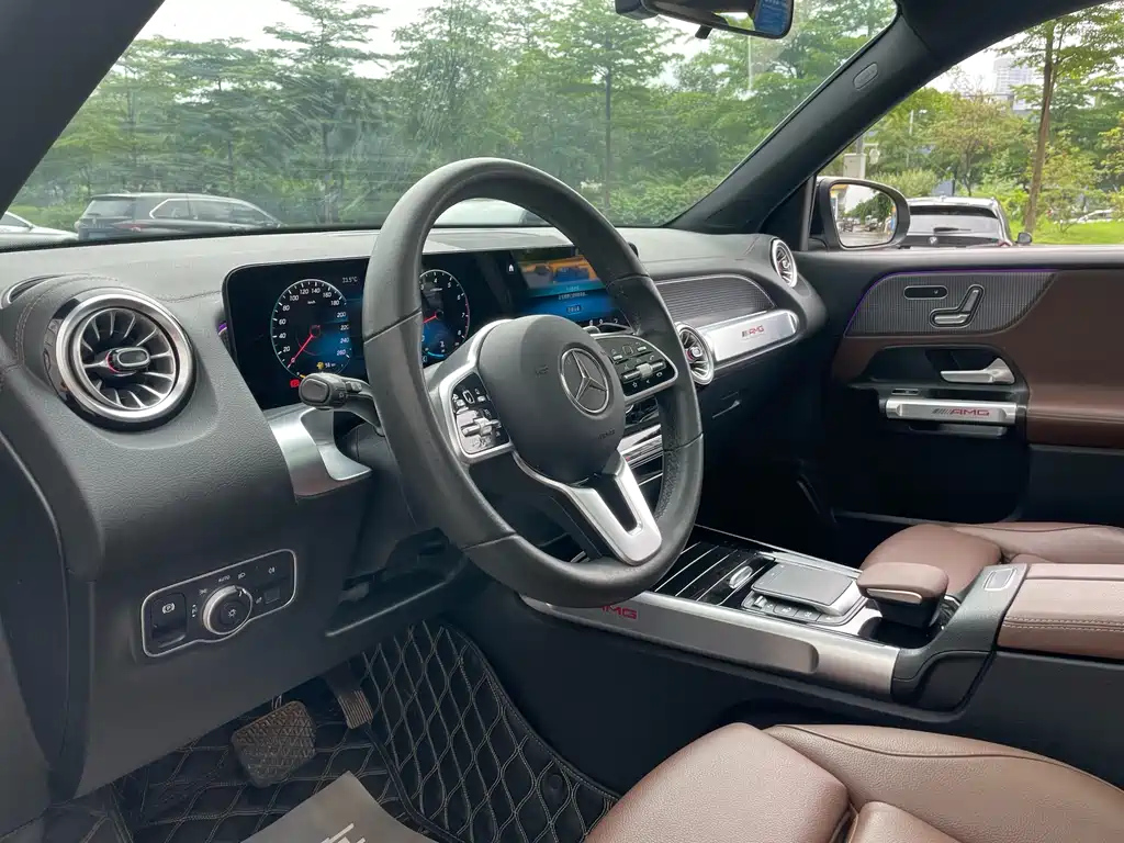 MERCEDES BENZ GLB 2021