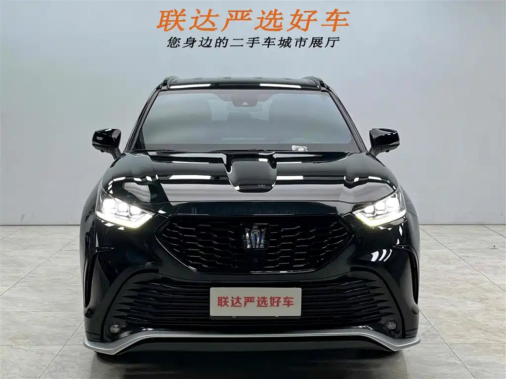 TOYOTA CROWN LUFANG 2022
