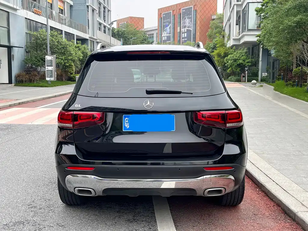 MERCEDES BENZ GLB 2021