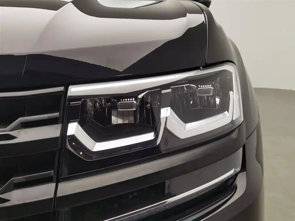 VOLKSWAGEN TOURAN 2020