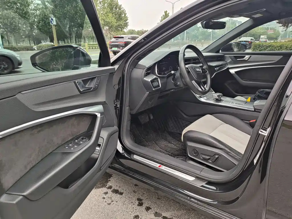 AUDI A6L 2019