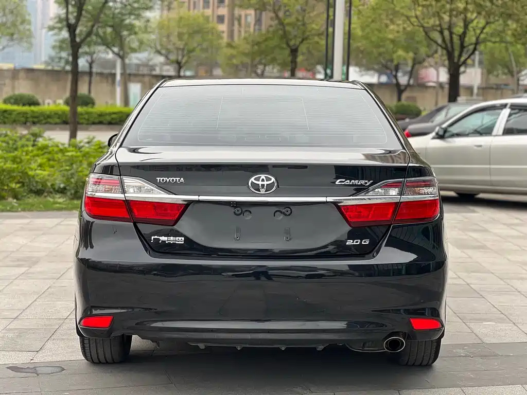 TOYOTA CAMRY 2017