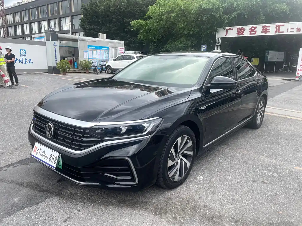 VOLKSWAGEN PASSAT NEW ENERGY 2022