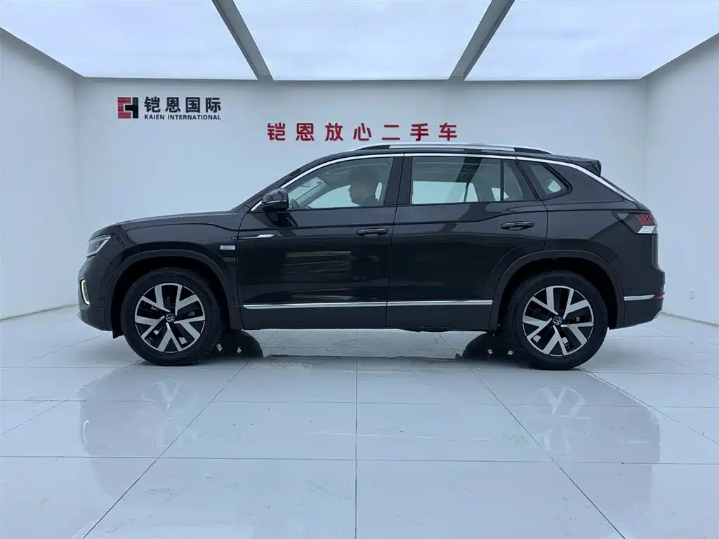 VOLKSWAGEN TAYRON 2024