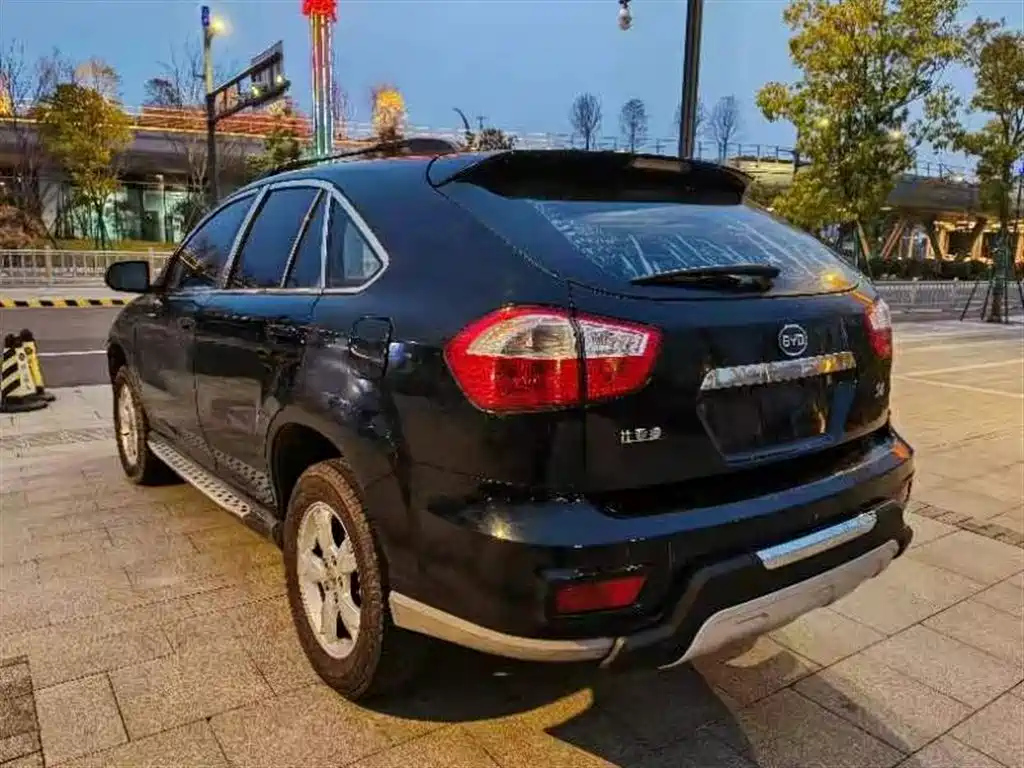BYD S6 2013