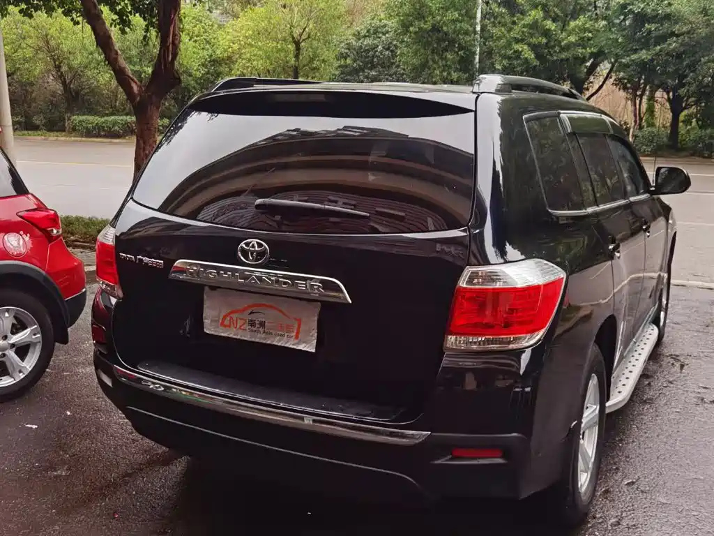 TOYOTA HIGHLANDER 2014