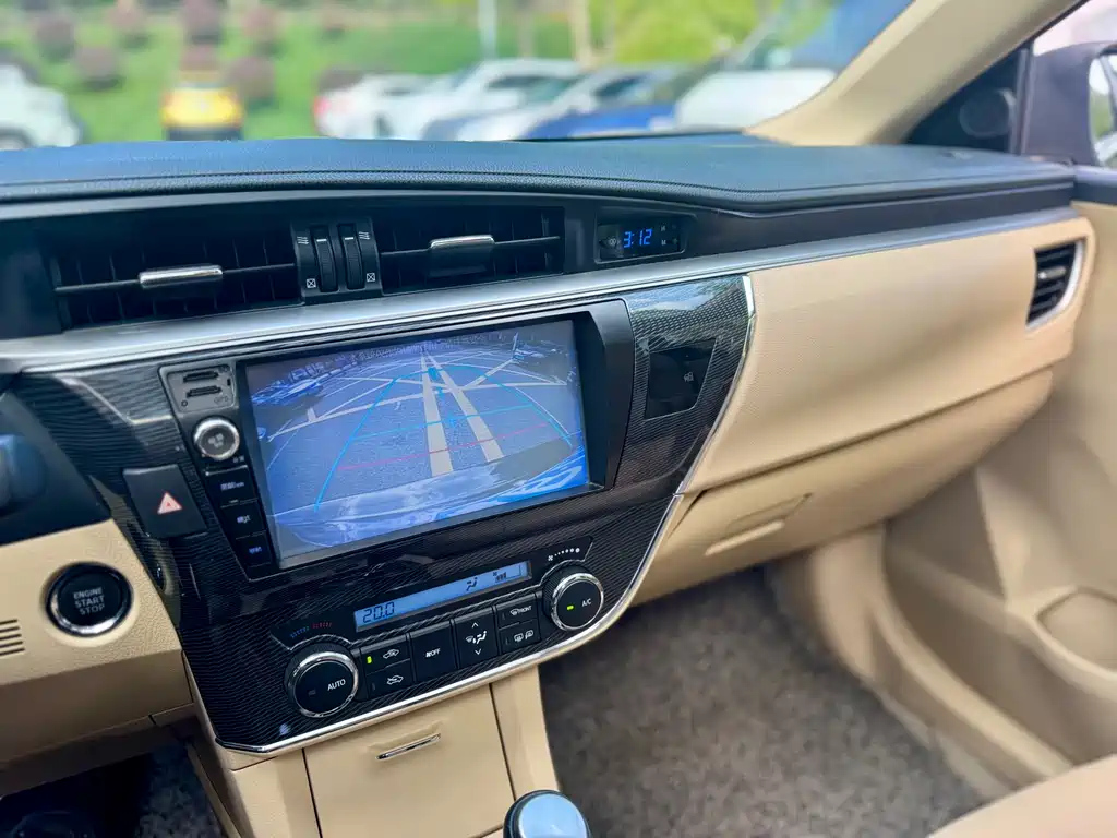 TOYOTA COROLLA 2014