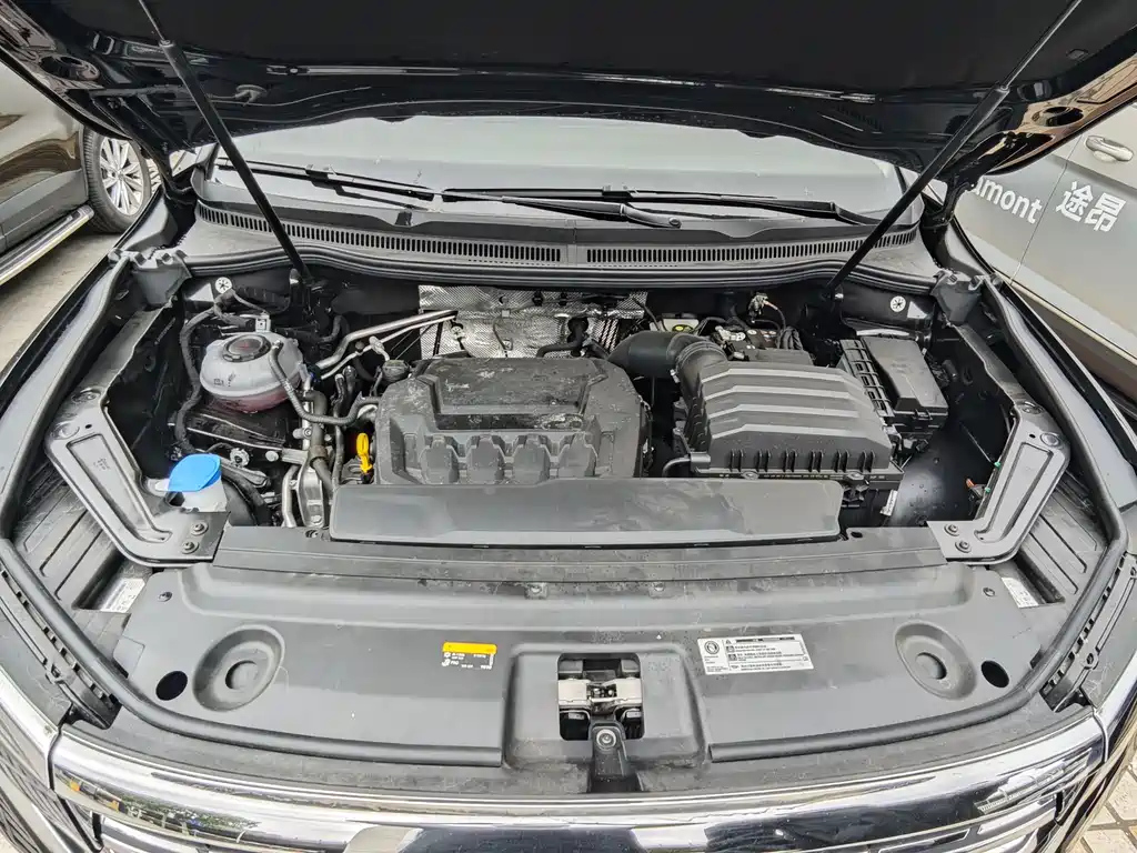 VOLKSWAGEN VILORAN 2024
