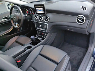 MERCEDES BENZ GLA 2018 YEAR GLA 200 FASHION 2018