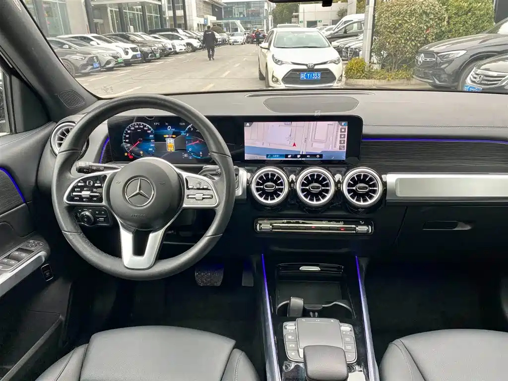 MERCEDES BENZ GLB 2022
