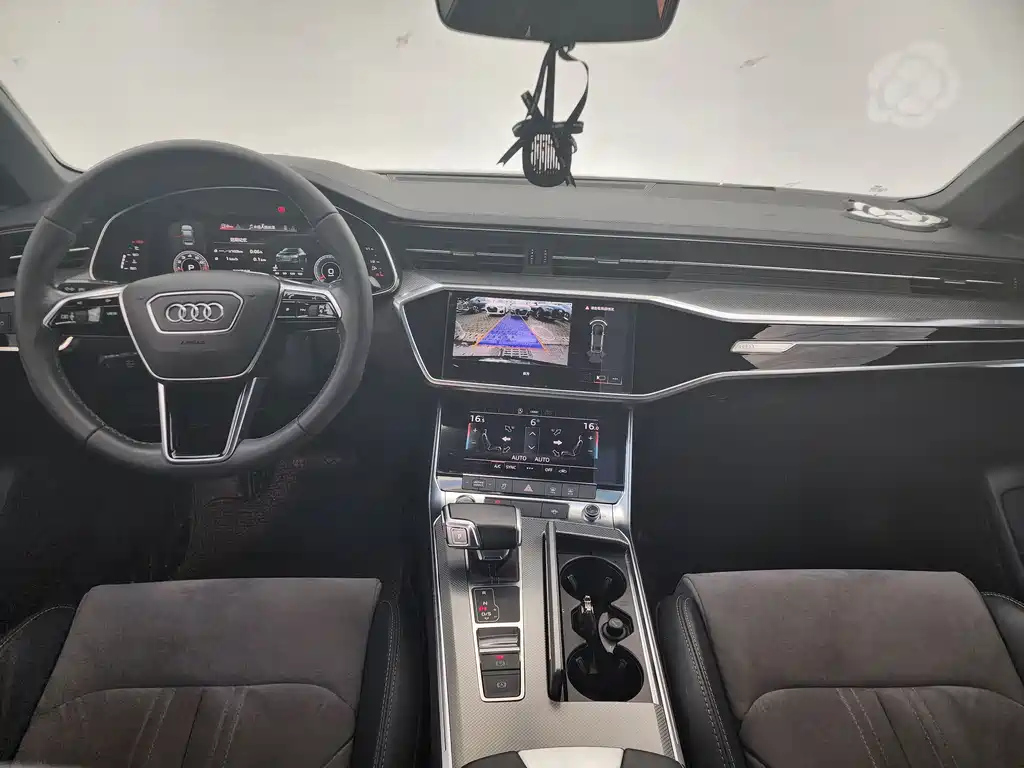 AUDI A6L 2021
