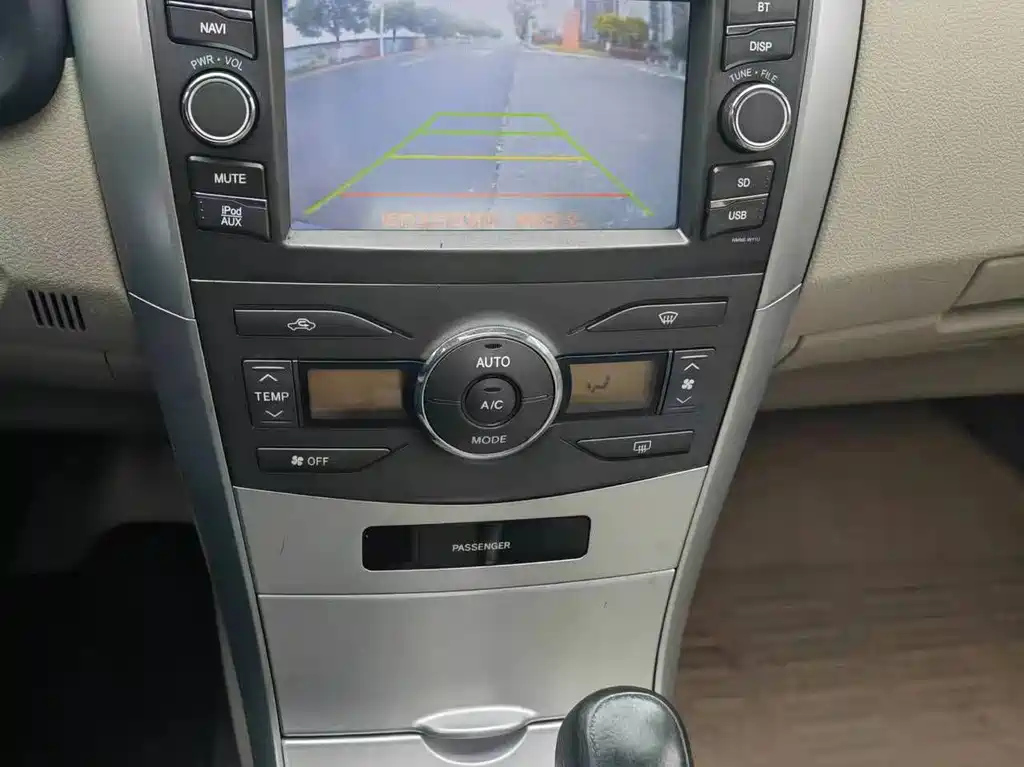 TOYOTA COROLLA 2013