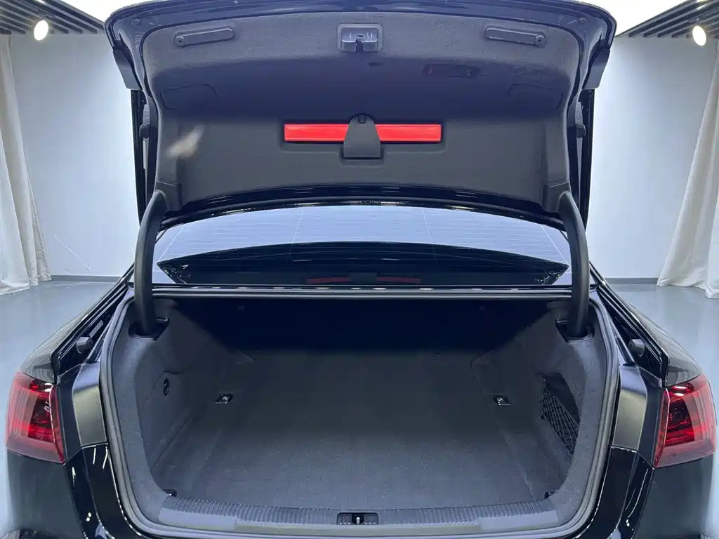 AUDI A6L 2018