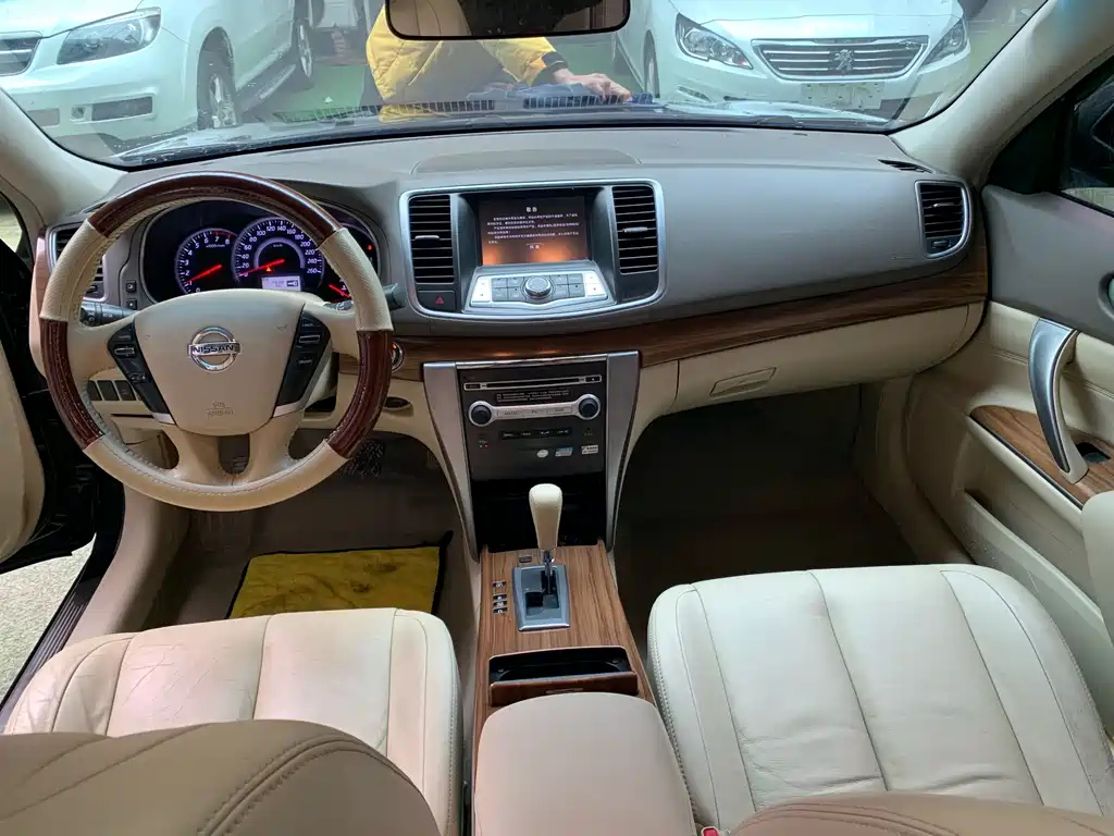 NISSAN TEANA 2012