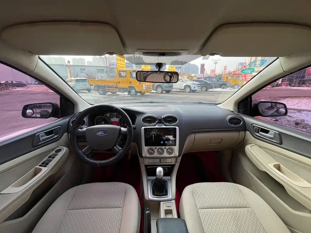 FORD FOCUS 2011