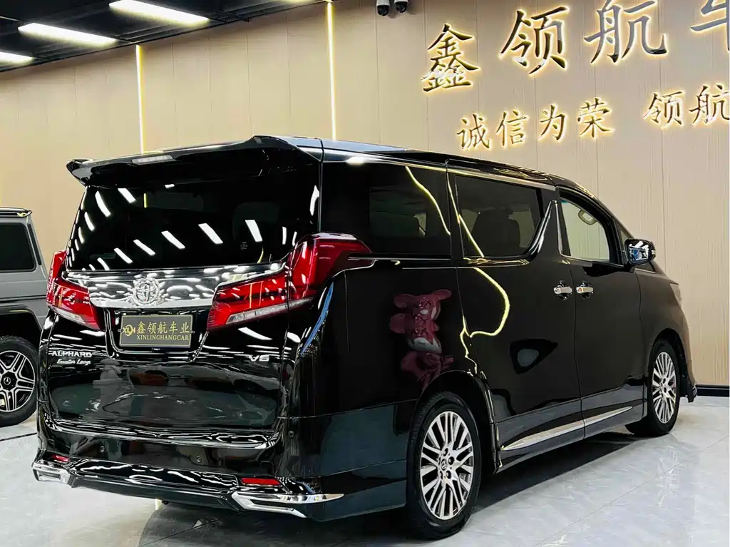 TOYOTA ALPHARD 2016