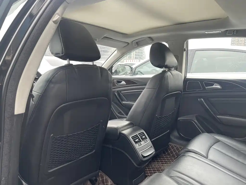 ZOTYE Z700 2016