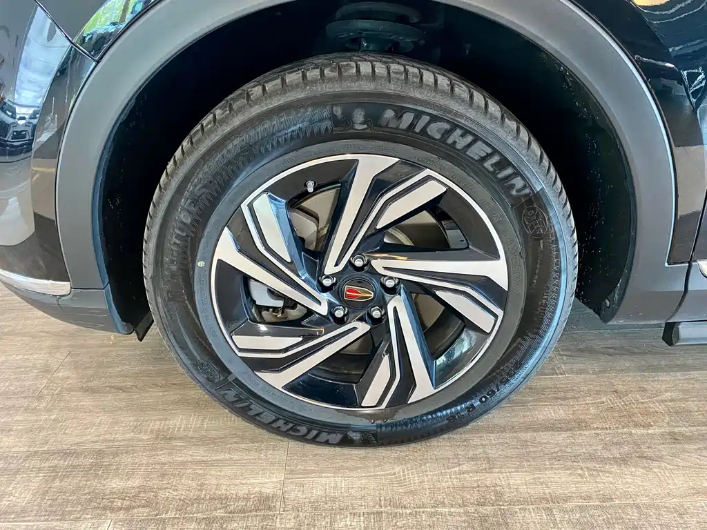 HONGQI HS5 2023