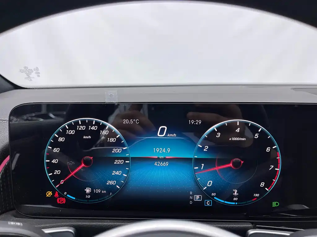 MERCEDES BENZ GLB 2022