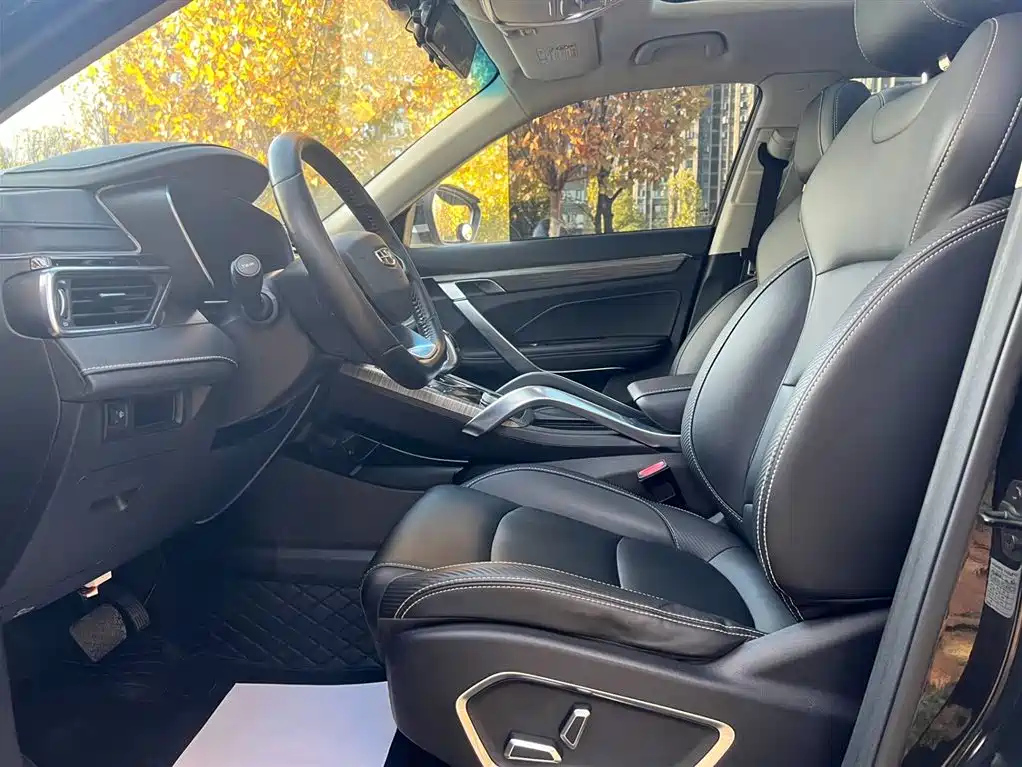 GEELY AUTO BOYUE 2020