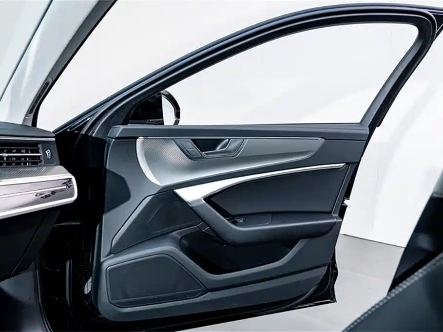 AUDI A6L 2023