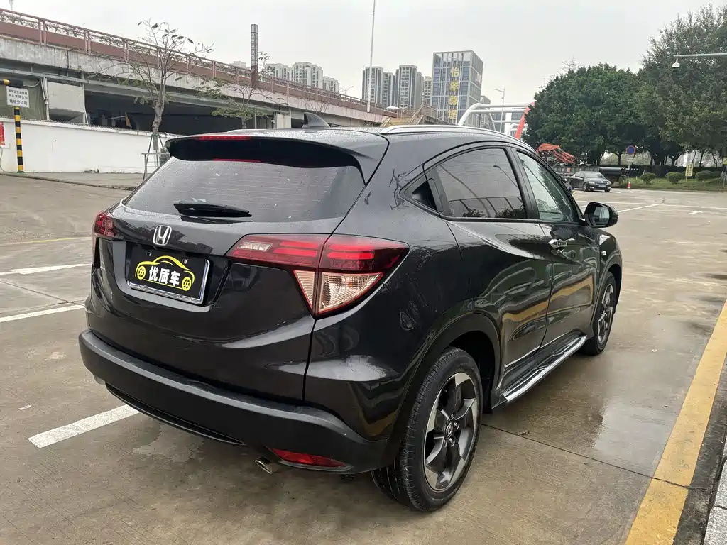 HONDA VEZEL 2017
