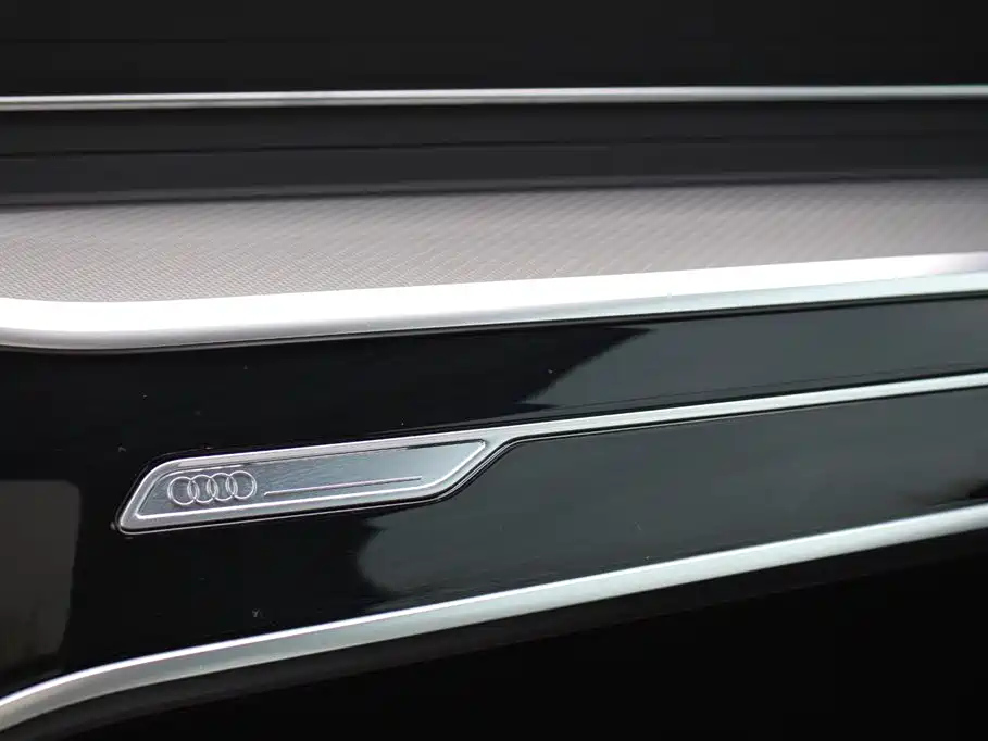 AUDI A6L 2023