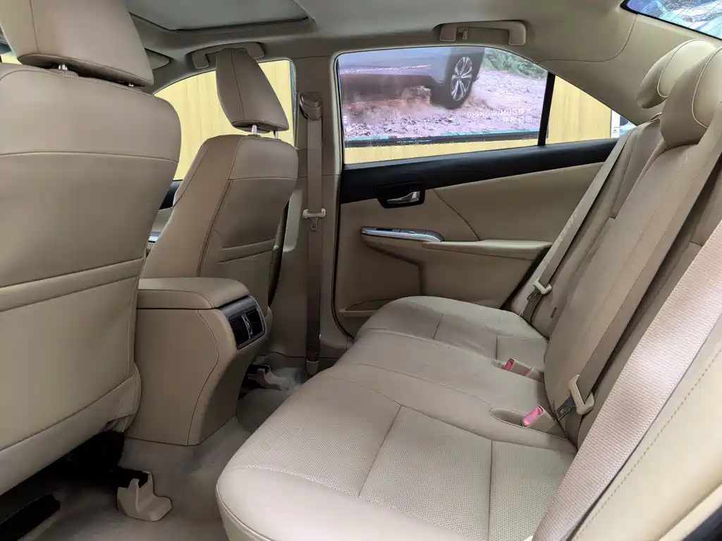 TOYOTA CAMRY 2013