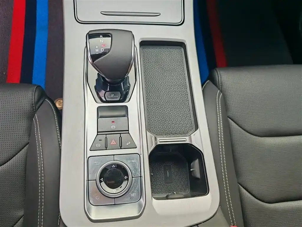JETOUR X70 PLUS 2023