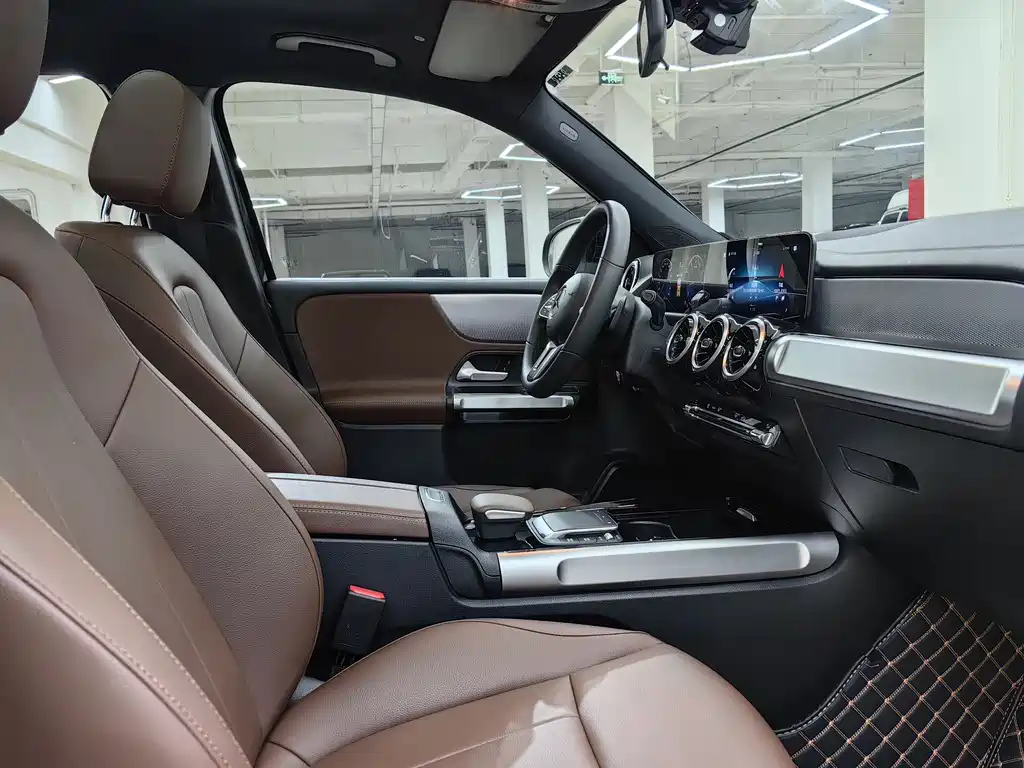 MERCEDES BENZ GLB 2022