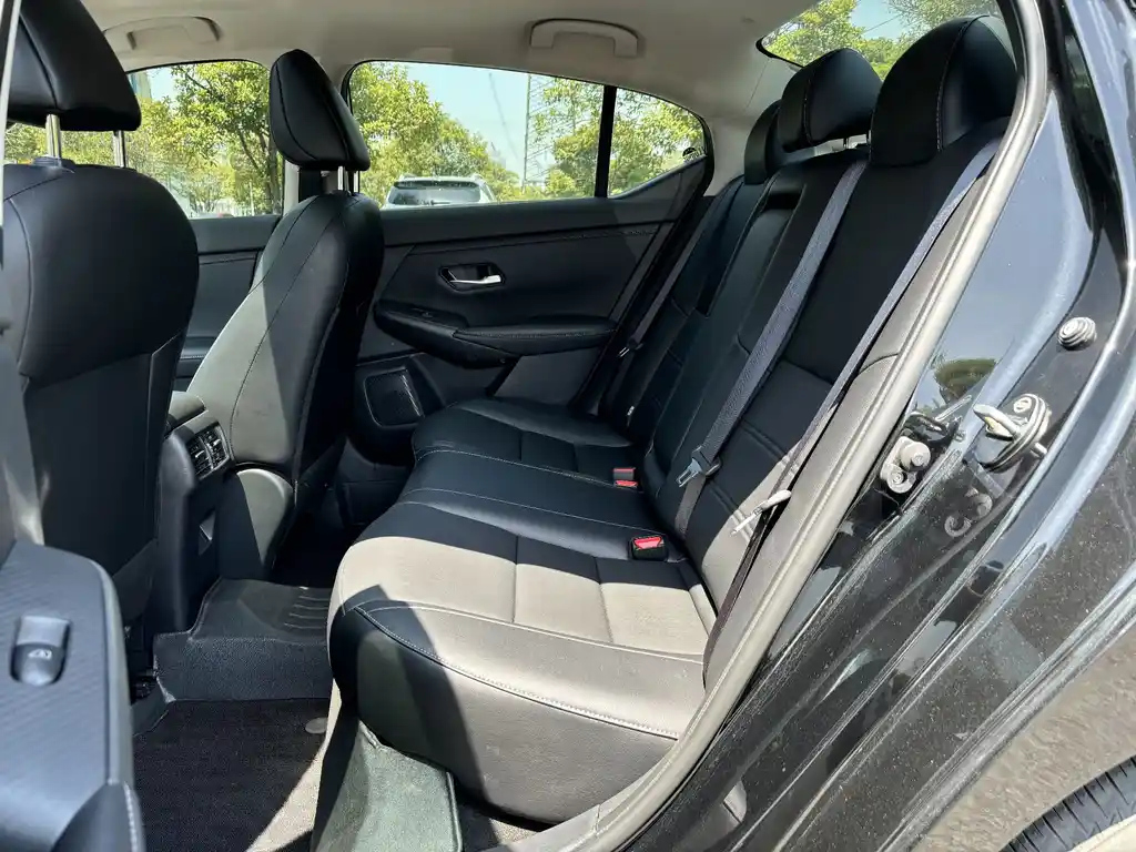 NISSAN SYLPHY 2023