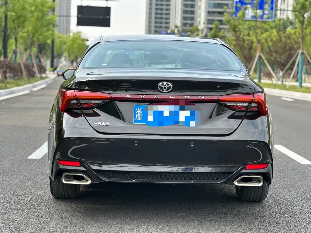 TOYOTA AVALON 2020
