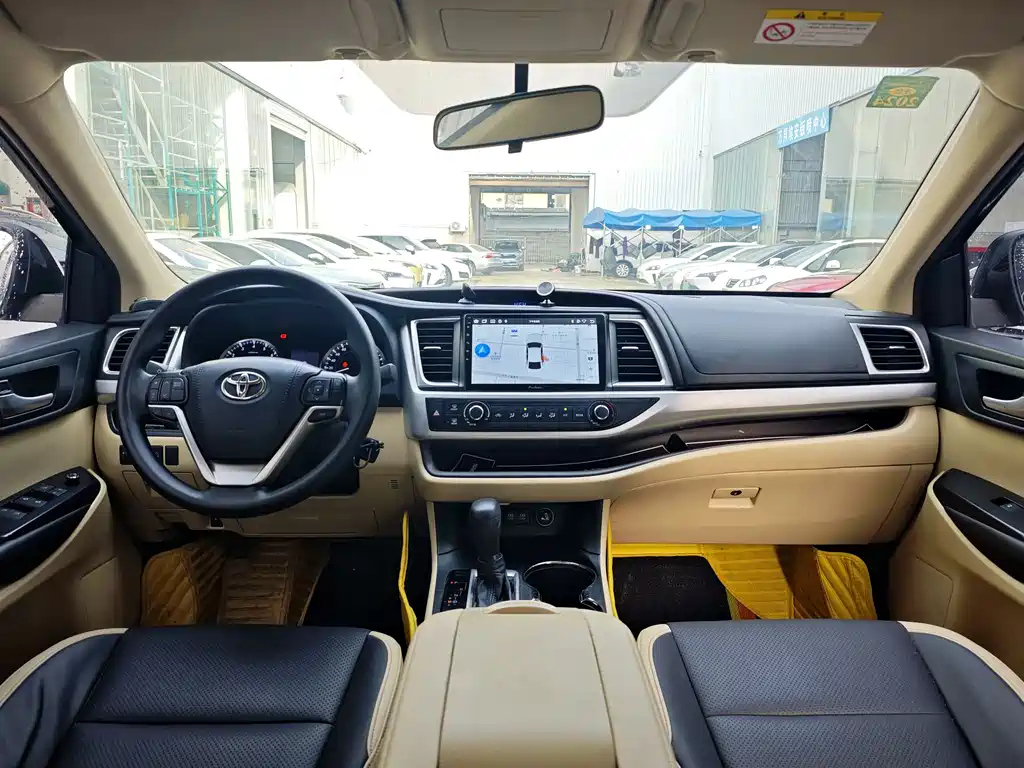 TOYOTA HIGHLANDER 2020