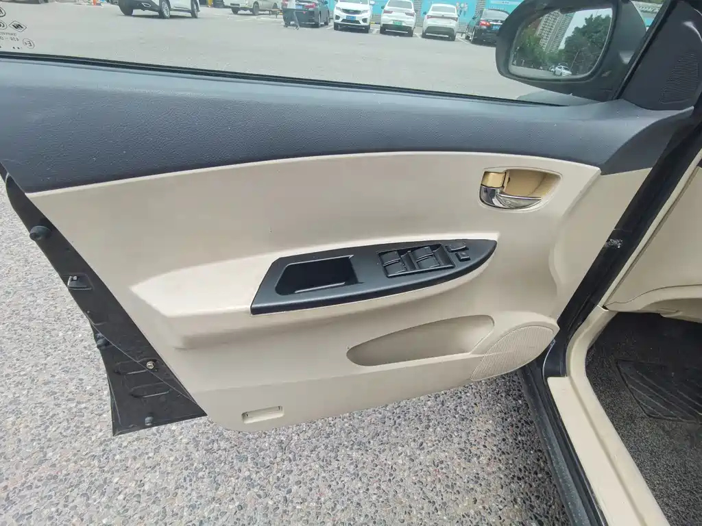 BYD G3 2012