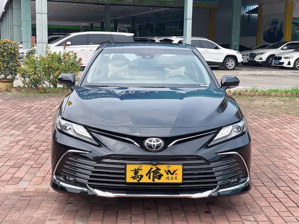 TOYOTA CAMRY 2024