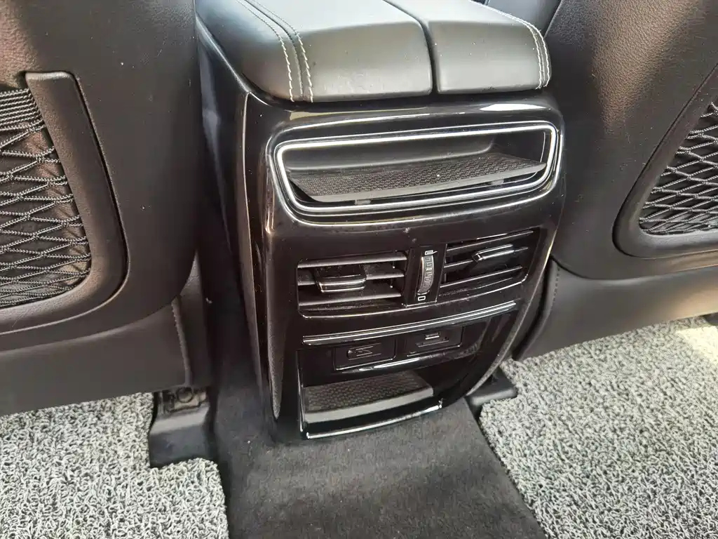 GEELY AUTO BORUI 2020