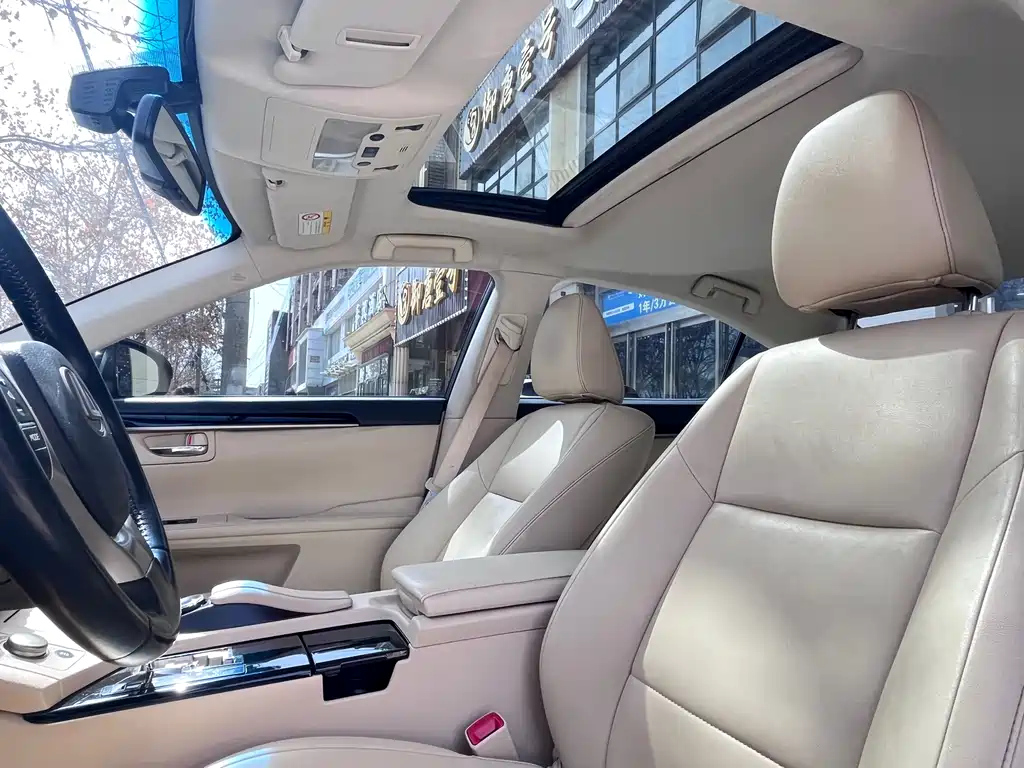 LEXUS ES 2014