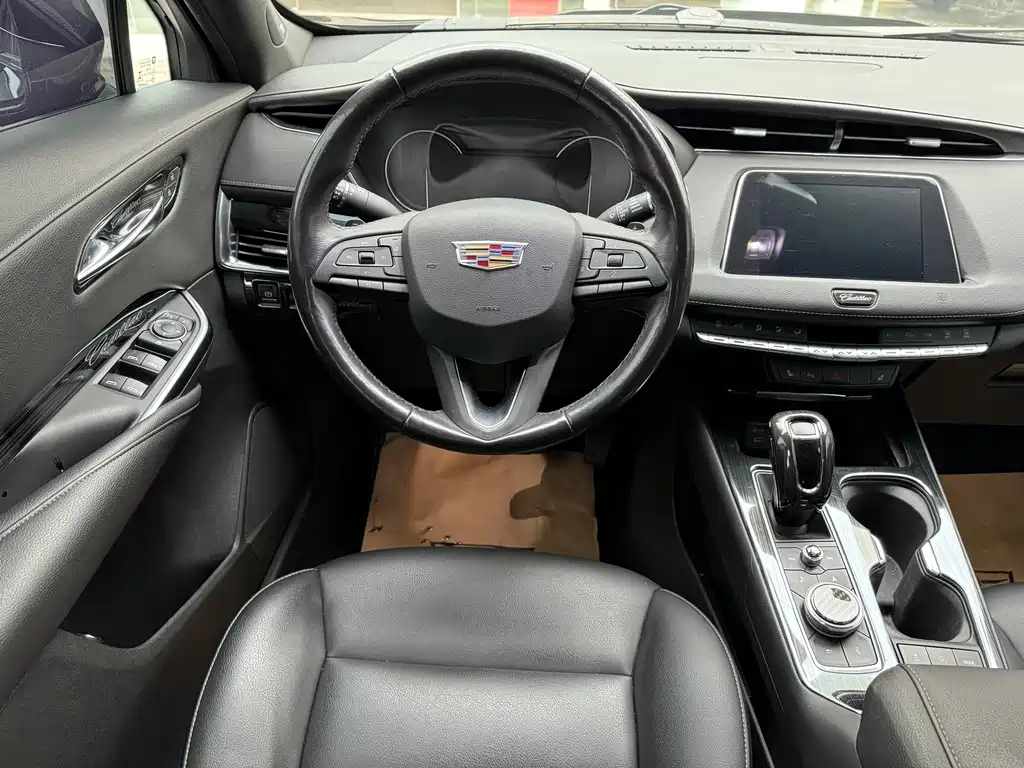 CADILLAC XT4 2019