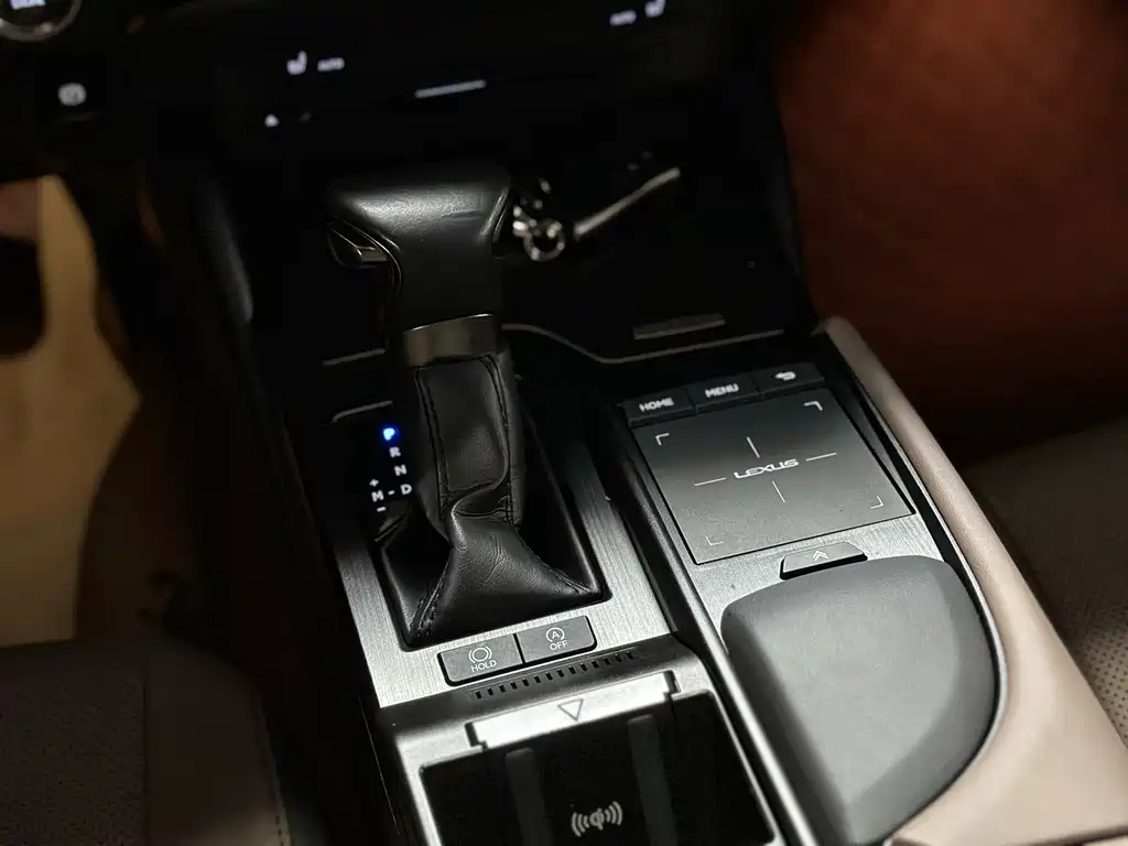 LEXUS ES 2022