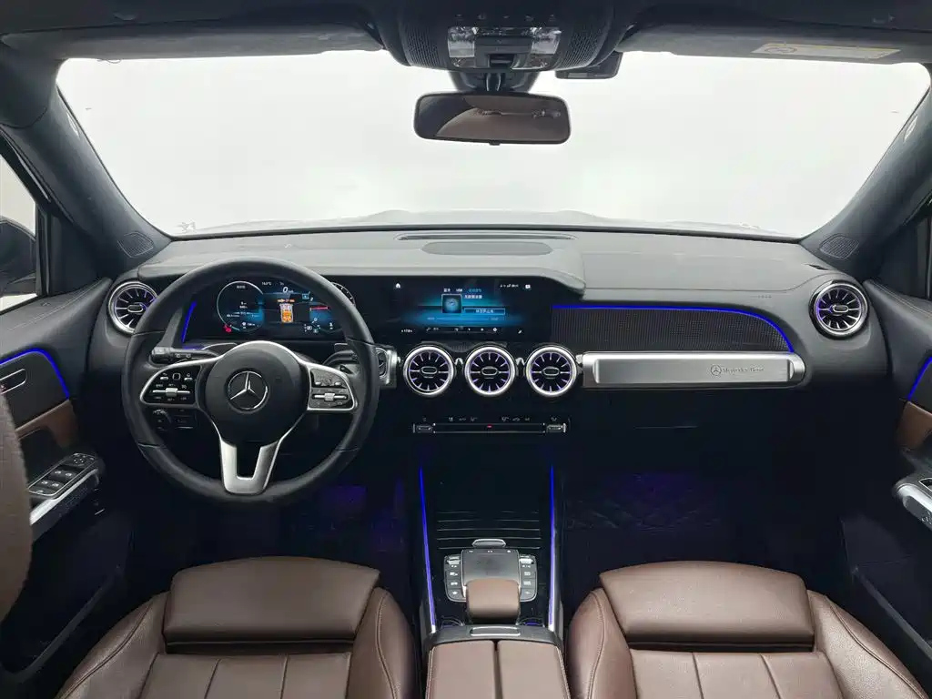 MERCEDES BENZ GLB 2021