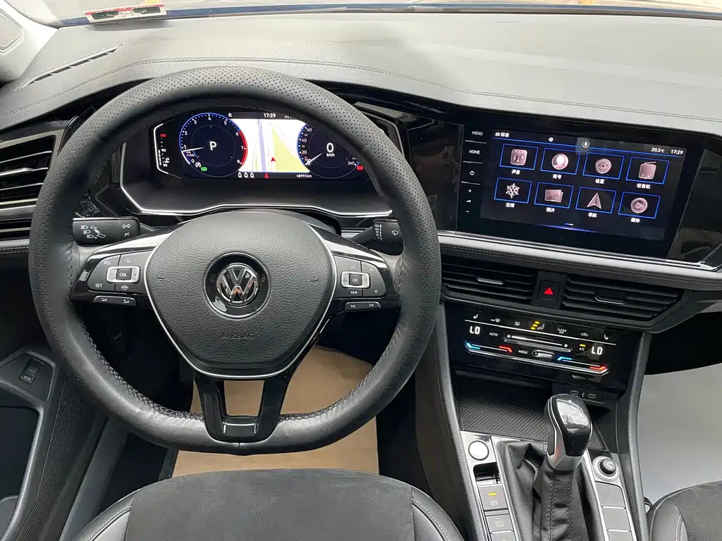 VOLKSWAGEN SAGITAR 2021