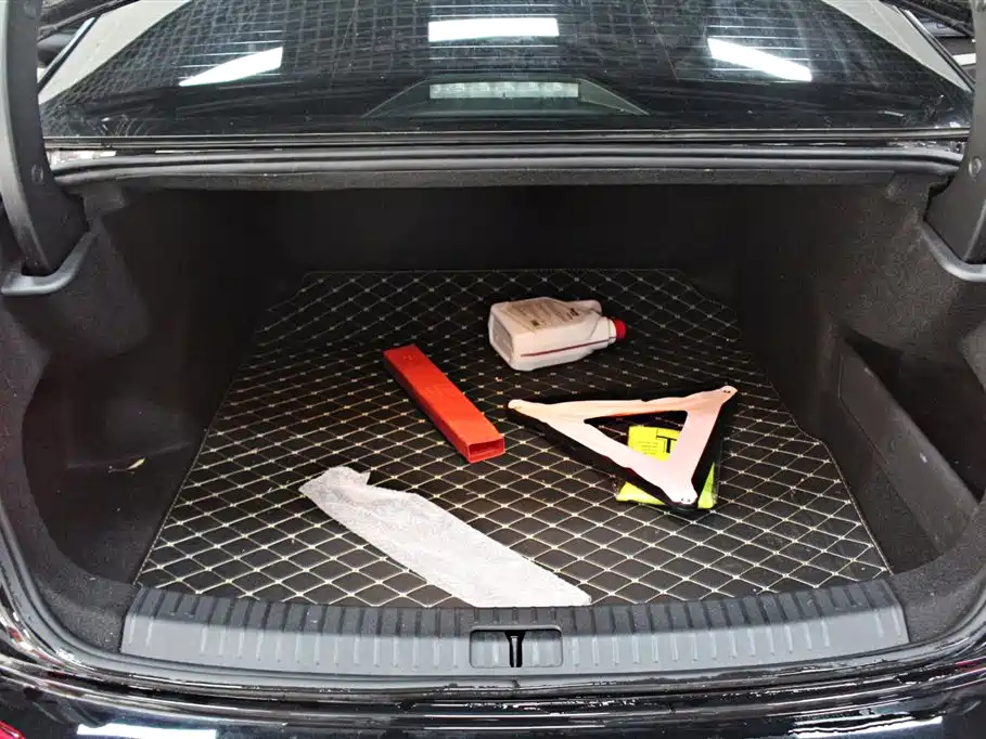 VOLKSWAGEN PASSAT 2022