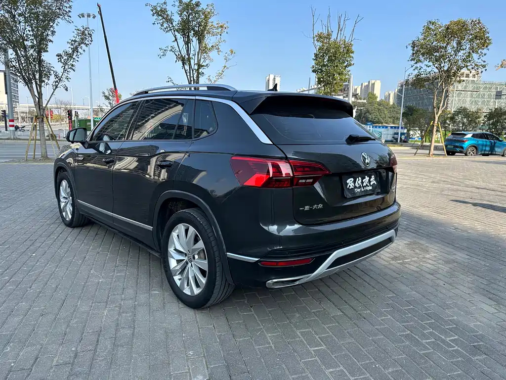 VOLKSWAGEN TAYRON 2020