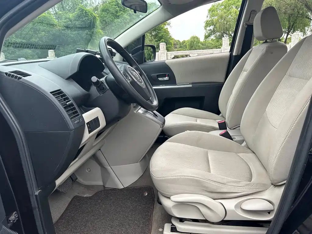 MAZDA 5 2011