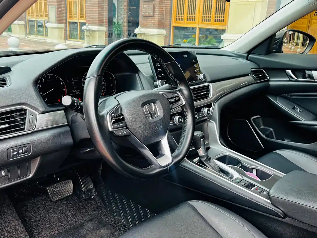 HONDA ACCORD 2021