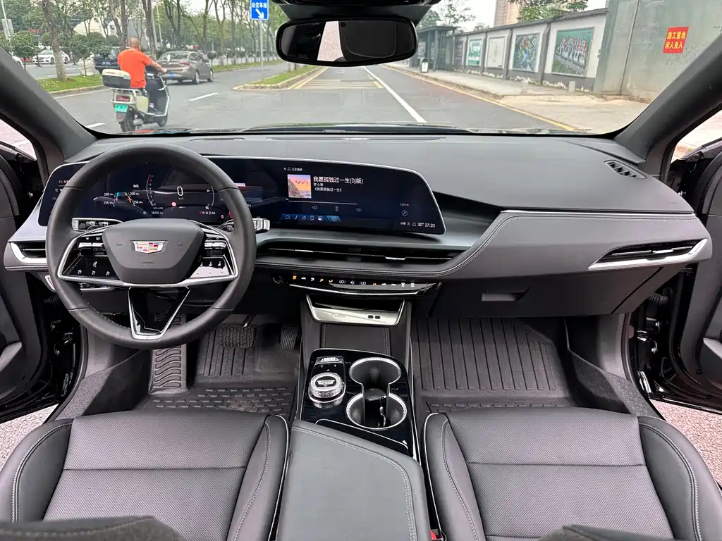 CADILLAC GT4 2023
