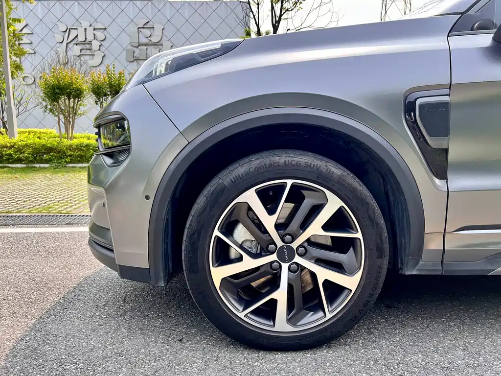 LYNK&CO 01 NEW ENERGY 2021