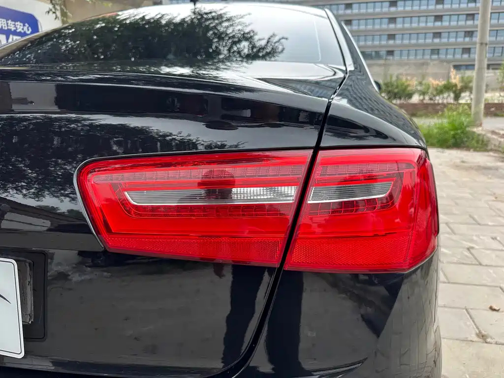 AUDI A6L 2014