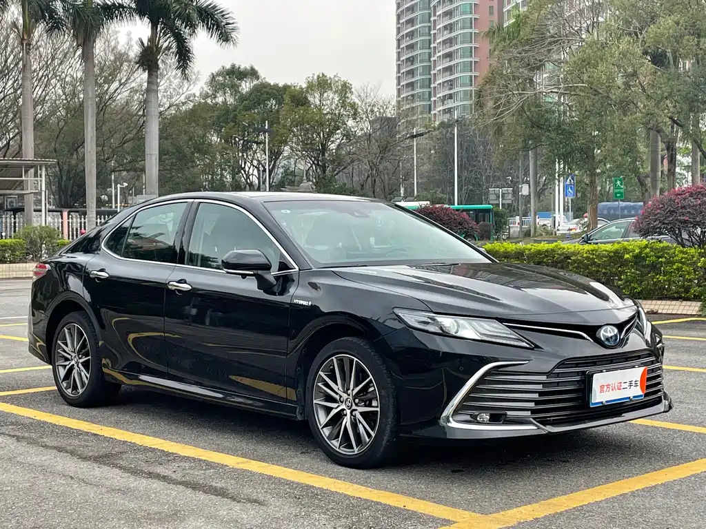 TOYOTA CAMRY 2021